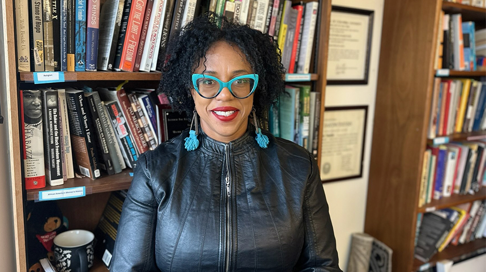 Tikia Hamilton Headshot 