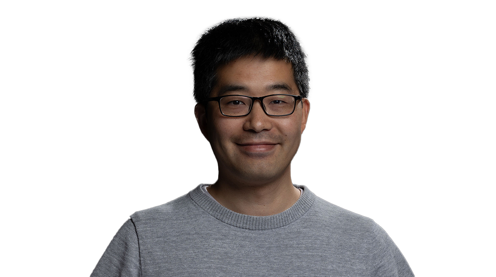 Pengfei Li Headshot 