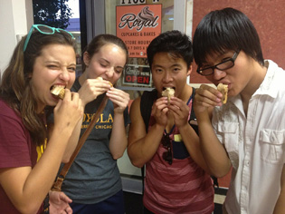 Ramblin’ Around Student Dinner Crawl: Loyola Students Dined-the-Red Line!
