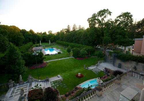 Filming Photoshoots Cuneo Mansion Gardens Loyola University
