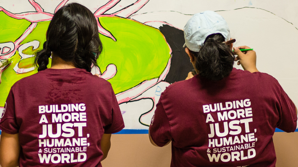 Students volunteering at local Chicago Public School 