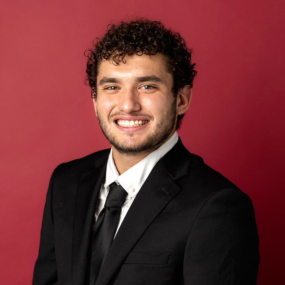 2023 President's Medallion recipient Daniel Gans a Loyola University Chicago School of Parkinson School of Health Sciences and Public Health student